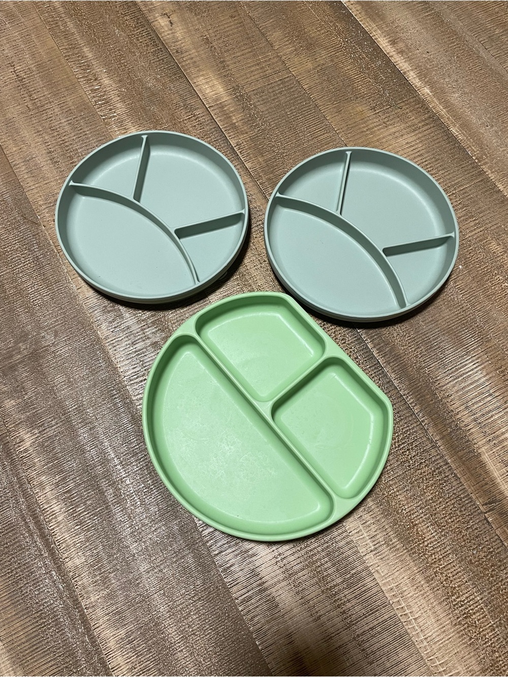 Silicone Divided suction Dinner Plates - Sage and Mint Set